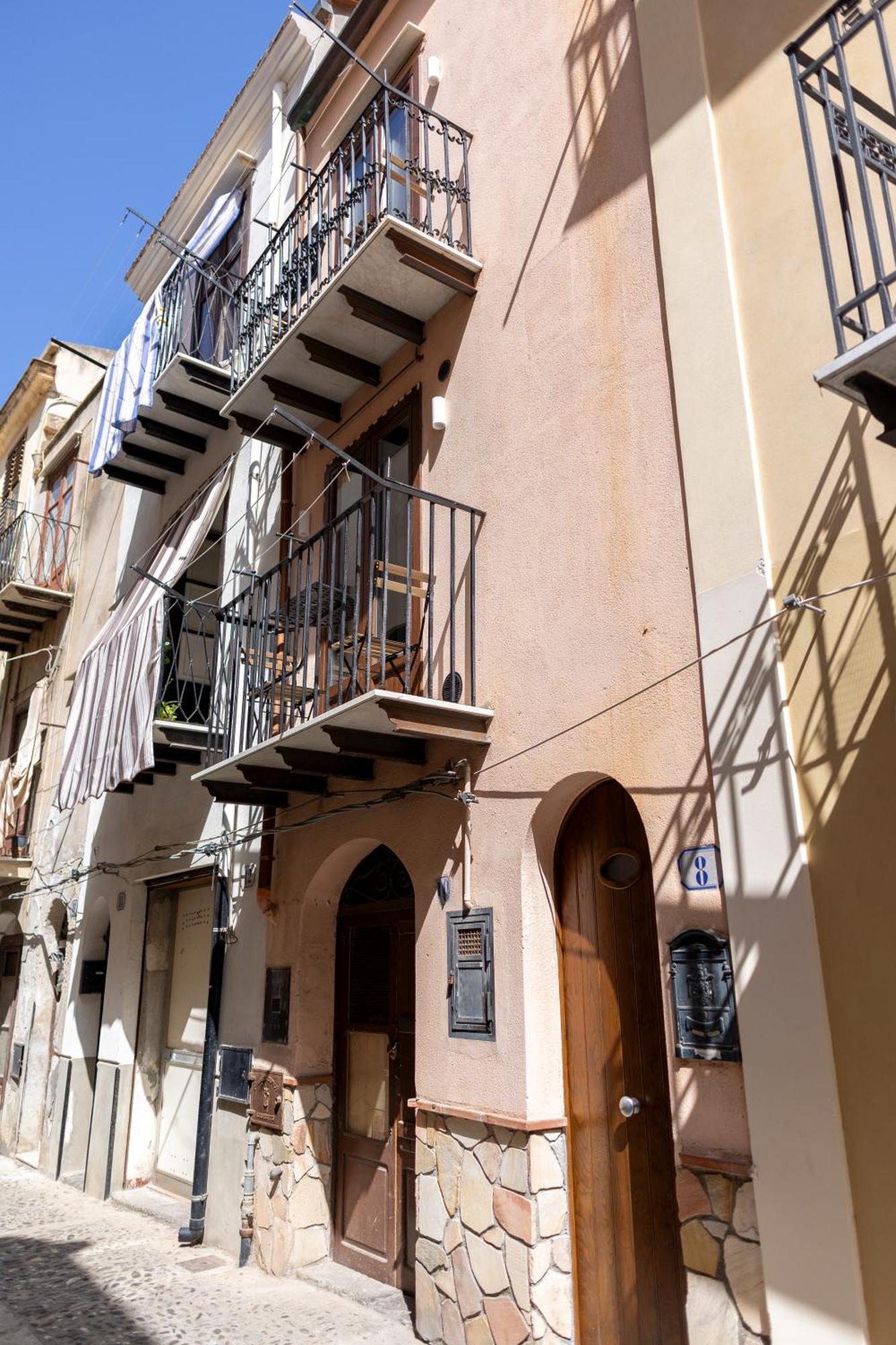 Aurora House Suite تْشيفالو المظهر الخارجي الصورة